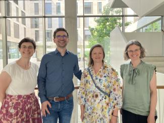 Das Bild zeigt Dr. Hendrik Kasten und Prof. Dr. Susann Schäfer, eingerahmt von Dr. Anuschka Holste-Massoth und  Dr. Christiane Wienand.