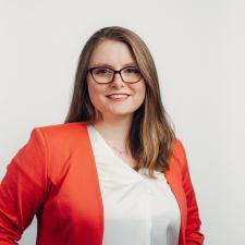 Porträt von Carolin Stöckler  | © Universität Heidelberg, Institut für Bildungswissenschaft – Fotograf: NarmoVisuals