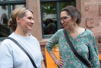 Dr. Lina Pranaityte und Prof. Dr. Stefanie Samida im Gespräch